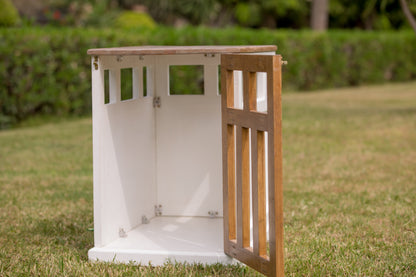 Dog Commode House, Easy-To-Open Door and Effortless Closure