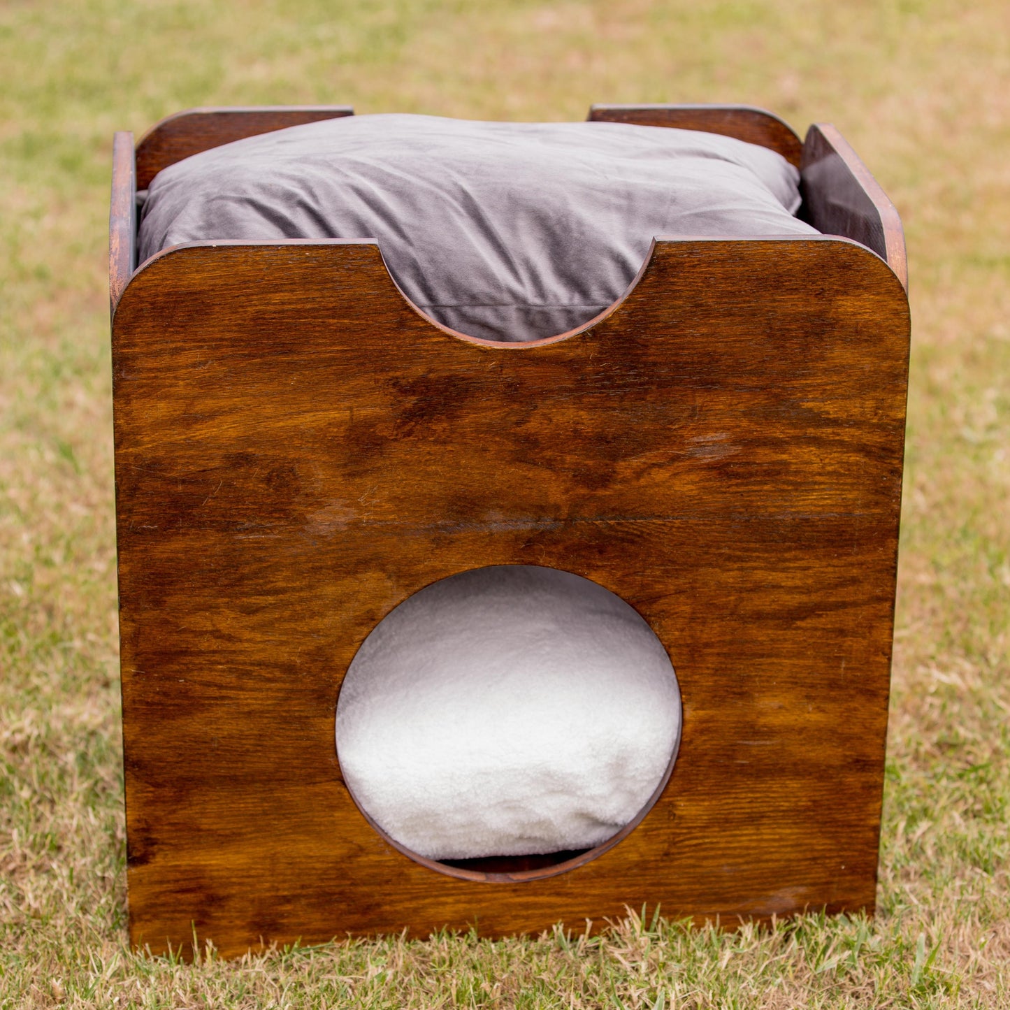 Two-levels wood CAT Bed, Suitable for lovely cats love to hide